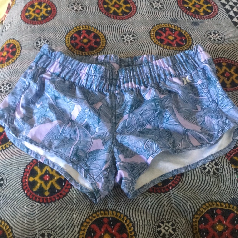 Hurley shorts, cute!!